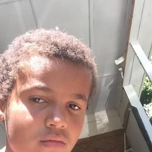 Meet your Posher, Cameron